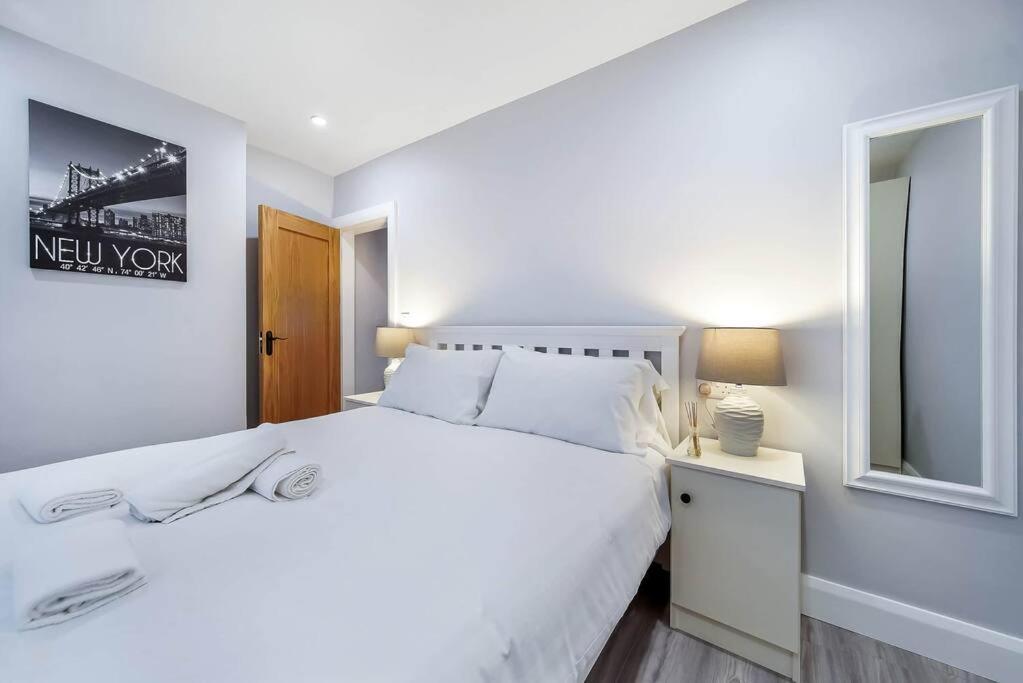 Ardoyne Lodge 'Sleeping 4 Guests' Belfast Luaran gambar