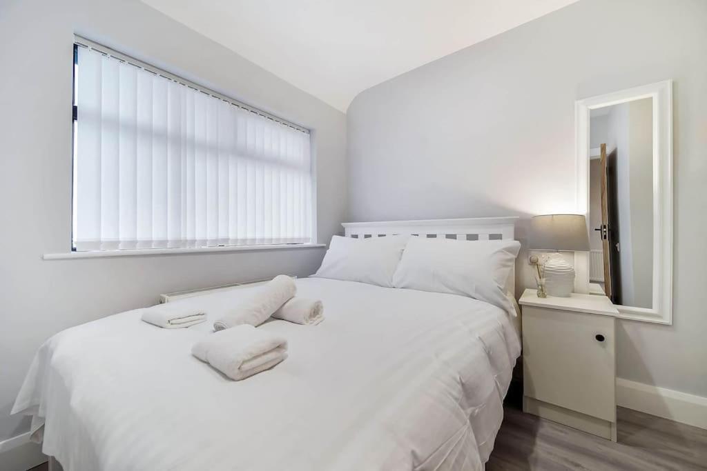 Ardoyne Lodge 'Sleeping 4 Guests' Belfast Luaran gambar