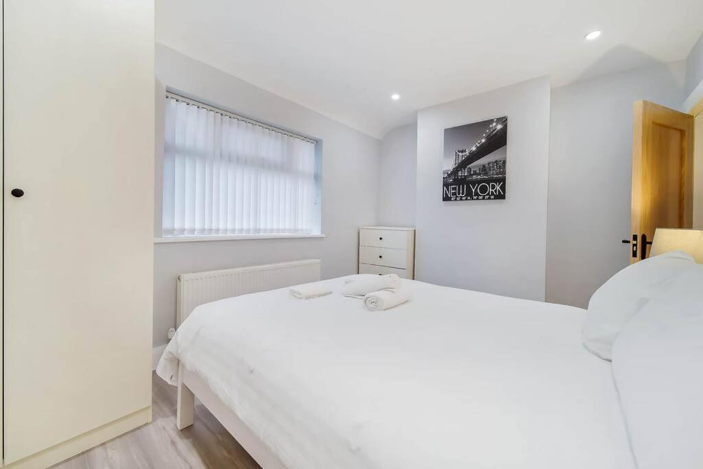 Ardoyne Lodge 'Sleeping 4 Guests' Belfast Luaran gambar